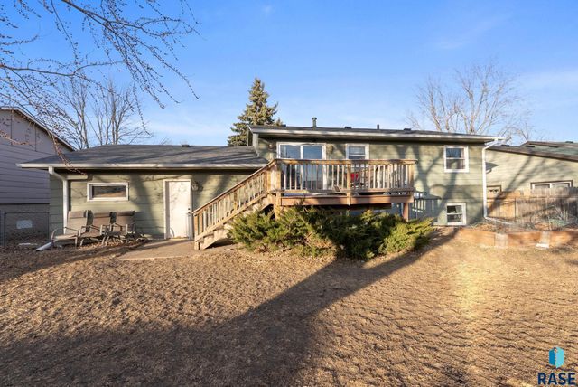 4517 S S Plains Dr Drive, Sioux Falls, SD 57106