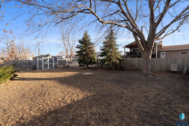 4517 S S Plains Dr Drive, Sioux Falls, SD 57106