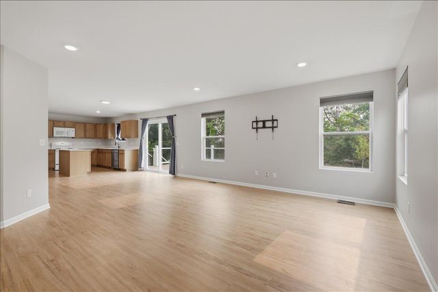 247 Sandhill Court, White Lake, MI 48386