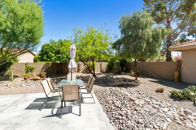 26613 S EASTLAKE Drive, Sun Lakes, AZ 85248