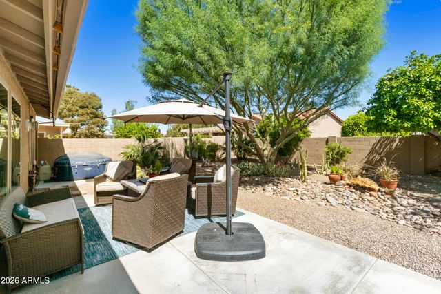 26613 S EASTLAKE Drive, Sun Lakes, AZ 85248