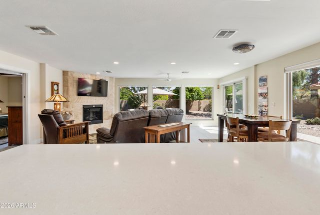 26613 S EASTLAKE Drive, Sun Lakes, AZ 85248