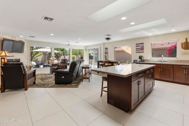 26613 S EASTLAKE Drive, Sun Lakes, AZ 85248