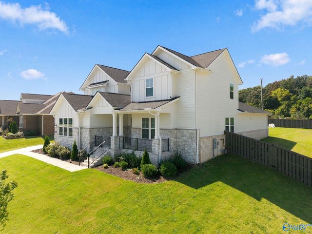 326 Merrydale Drive, Huntsville, AL 35811