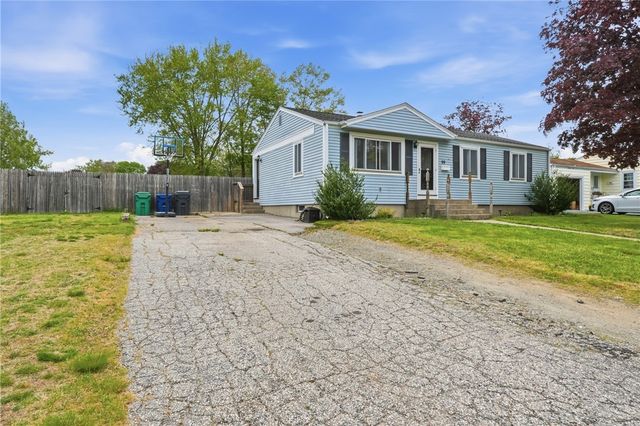 99 Potomac Road, Warwick, RI 02888
