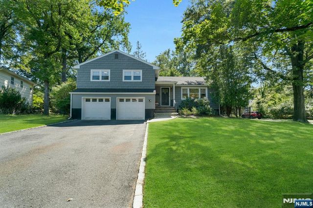 2 Tuers Place, Montclair, NJ 07043