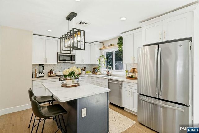 2 Tuers Place, Montclair, NJ 07043