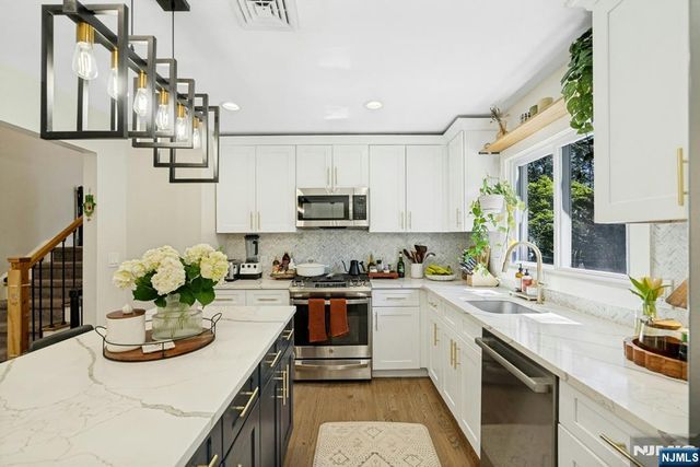 2 Tuers Place, Montclair, NJ 07043