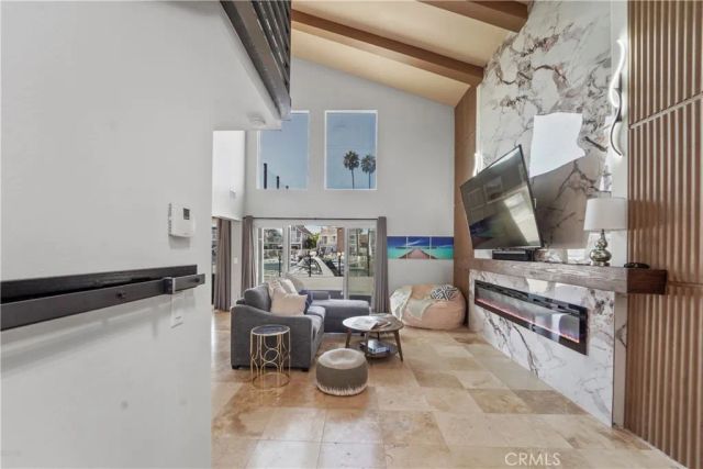 2431 Victoria Ave, Oxnard, CA 93035
