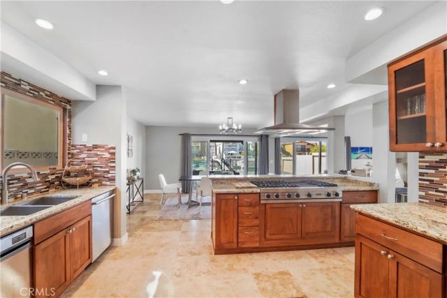 2431 Victoria Ave, Oxnard, CA 93035