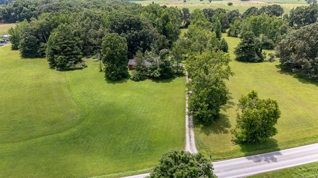 228 Campbellsville Pike, Ethridge, TN 38456