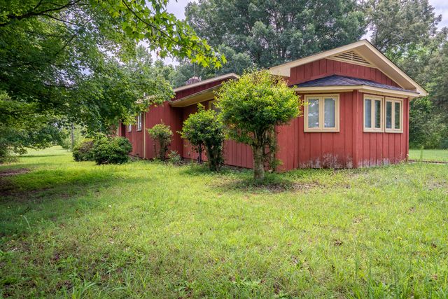 228 Campbellsville Pike, Ethridge, TN 38456