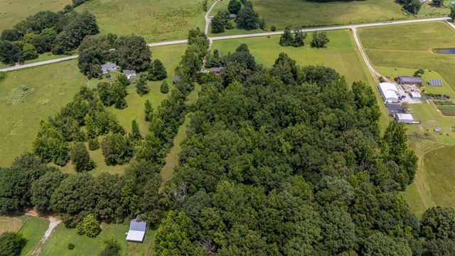 228 Campbellsville Pike, Ethridge, TN 38456