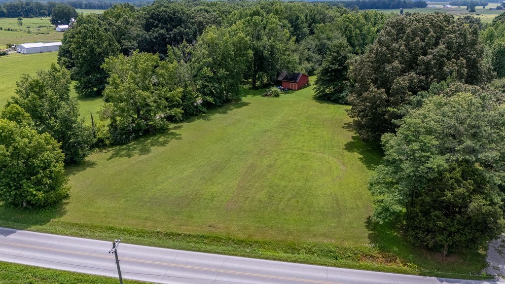 228 Campbellsville Pike, Ethridge, TN 38456
