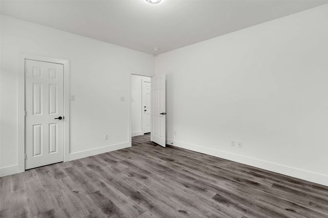 2827 Fernwood Avenue, Dallas, TX 75216