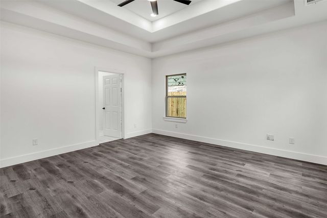 2827 Fernwood Avenue, Dallas, TX 75216