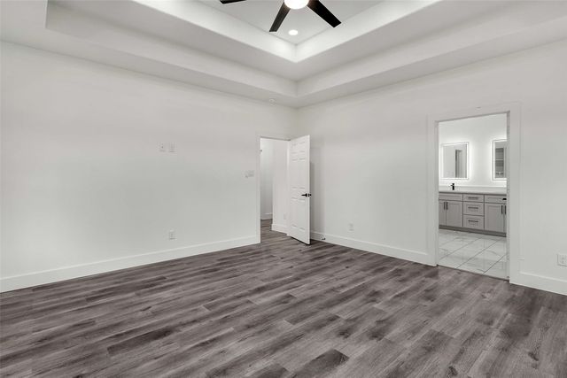 2827 Fernwood Avenue, Dallas, TX 75216