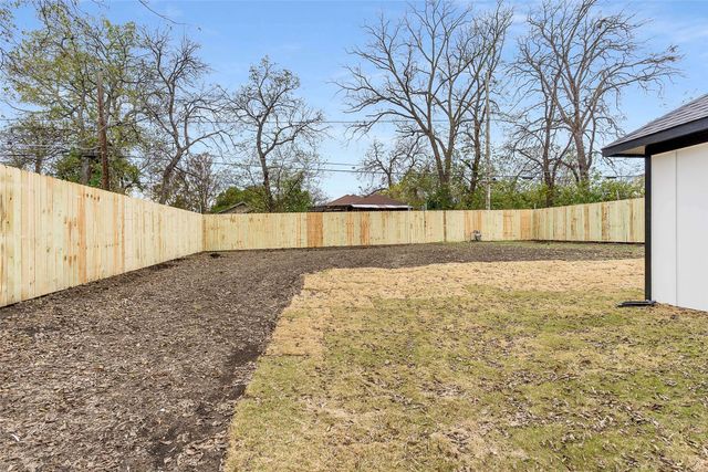 2827 Fernwood Avenue, Dallas, TX 75216