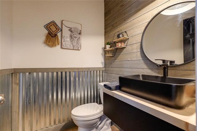 1124 Aspen Drive, Liberty, MO 64068