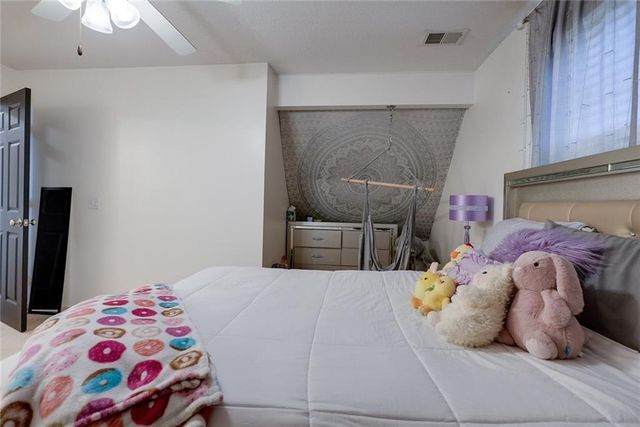 1124 Aspen Drive, Liberty, MO 64068