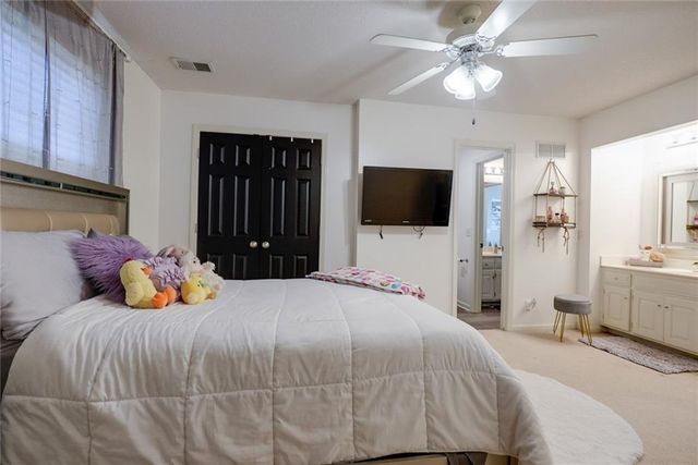 1124 Aspen Drive, Liberty, MO 64068