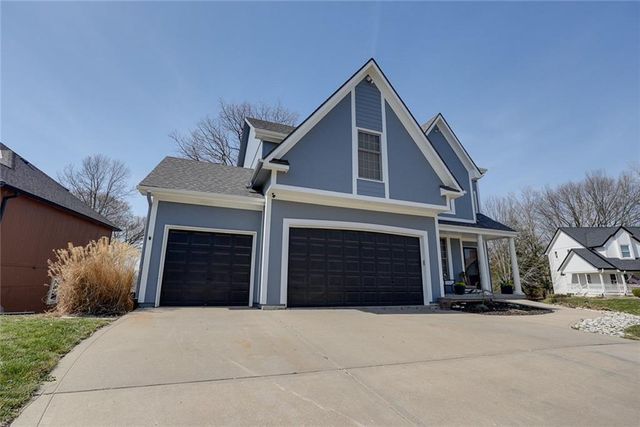 1124 Aspen Drive, Liberty, MO 64068