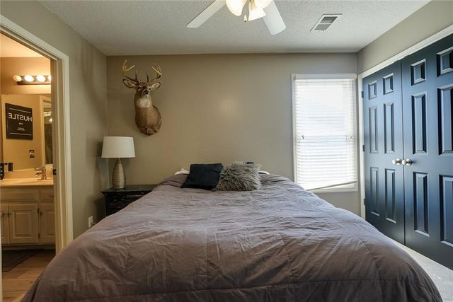 1124 Aspen Drive, Liberty, MO 64068