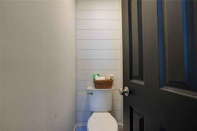 1124 Aspen Drive, Liberty, MO 64068