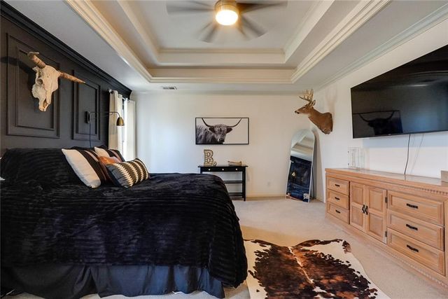 1124 Aspen Drive, Liberty, MO 64068