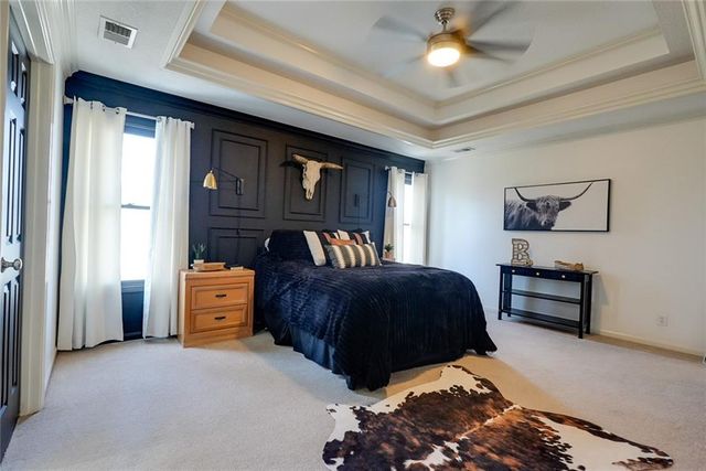 1124 Aspen Drive, Liberty, MO 64068