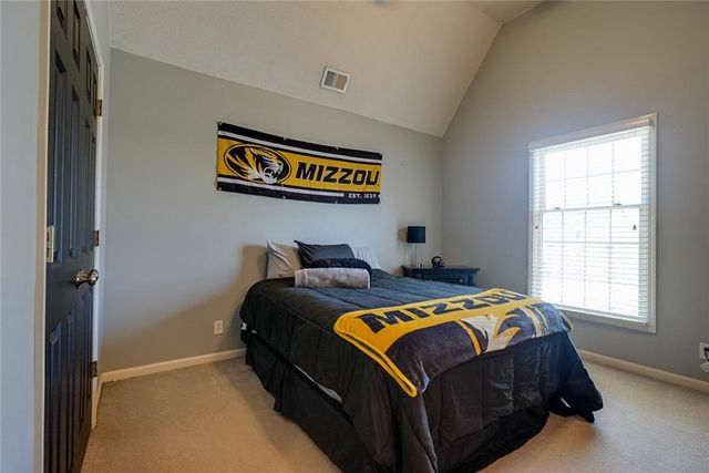 1124 Aspen Drive, Liberty, MO 64068