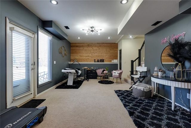 1124 Aspen Drive, Liberty, MO 64068