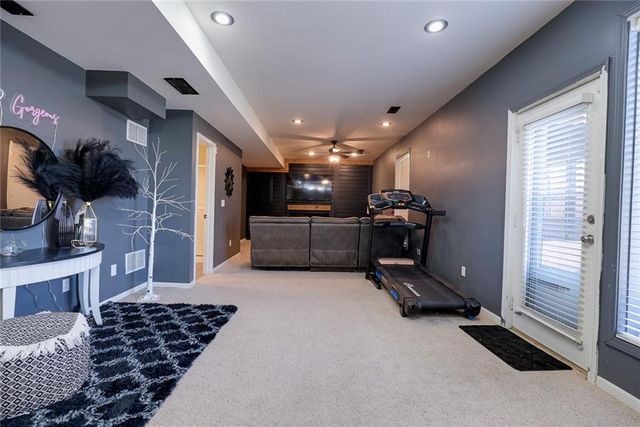 1124 Aspen Drive, Liberty, MO 64068