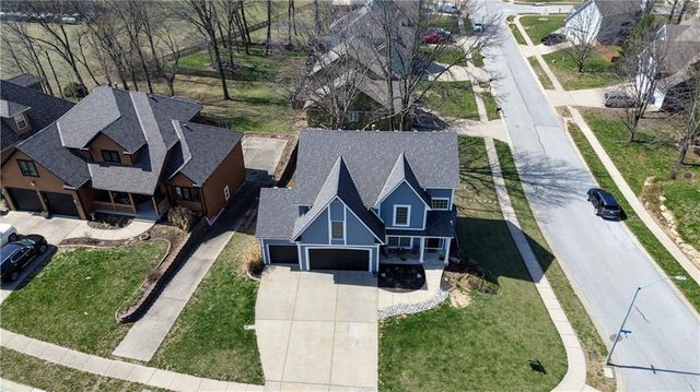 1124 Aspen Drive, Liberty, MO 64068