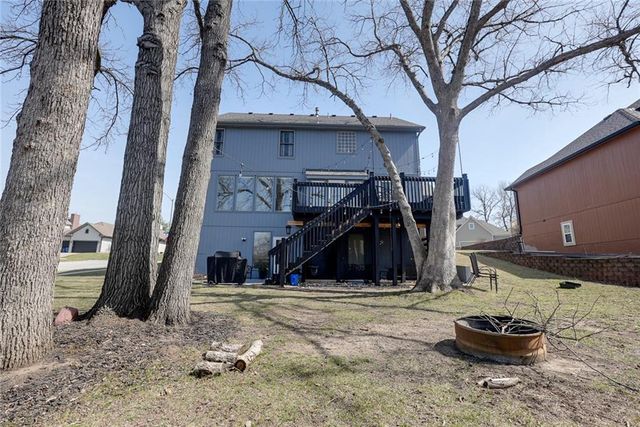 1124 Aspen Drive, Liberty, MO 64068