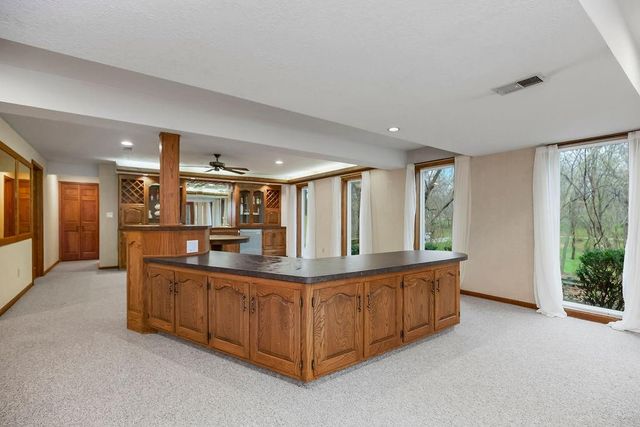 7317 N Nevada Avenue, Parkville, MO 64152