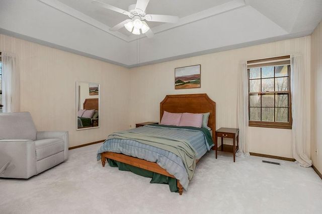 7317 N Nevada Avenue, Parkville, MO 64152