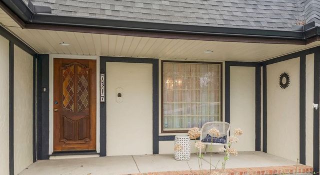 7317 N Nevada Avenue, Parkville, MO 64152