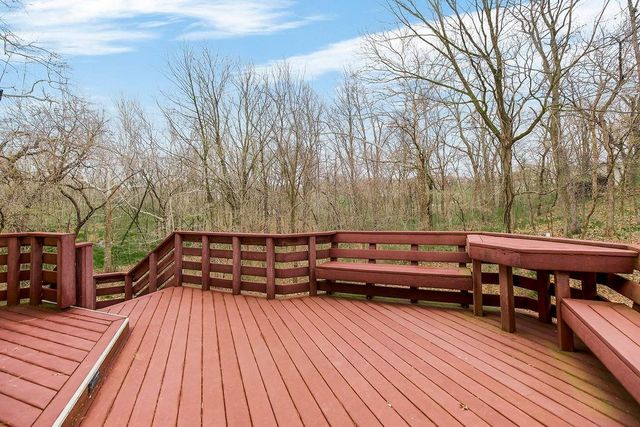 7317 N Nevada Avenue, Parkville, MO 64152