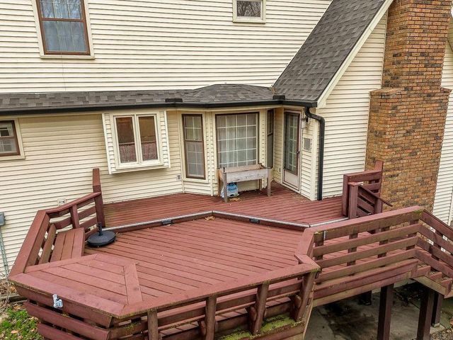 7317 N Nevada Avenue, Parkville, MO 64152