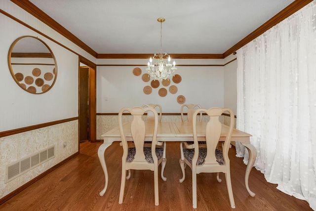 7317 N Nevada Avenue, Parkville, MO 64152