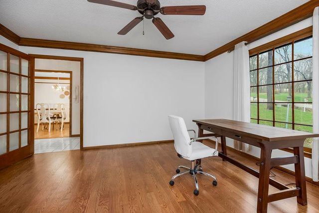 7317 N Nevada Avenue, Parkville, MO 64152