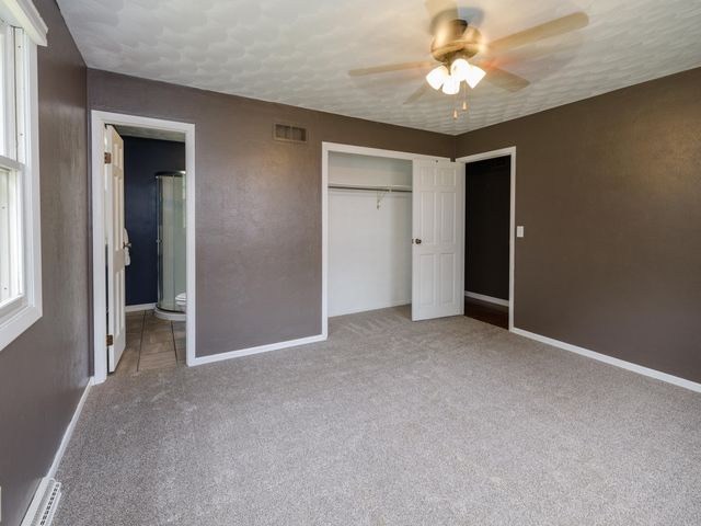 5088 Driftwood Avenue, Kalamazoo, MI 49009