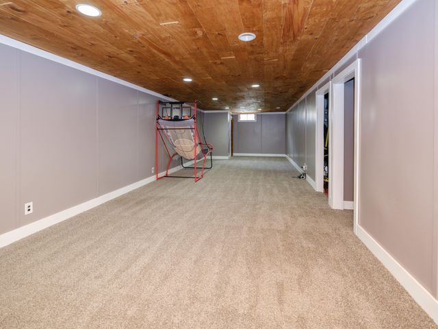 5088 Driftwood Avenue, Kalamazoo, MI 49009