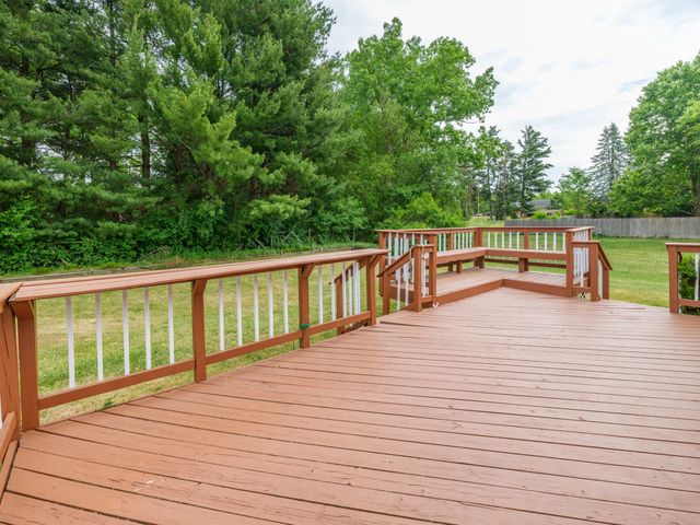 5088 Driftwood Avenue, Kalamazoo, MI 49009