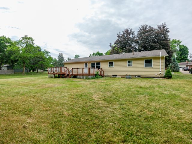 5088 Driftwood Avenue, Kalamazoo, MI 49009