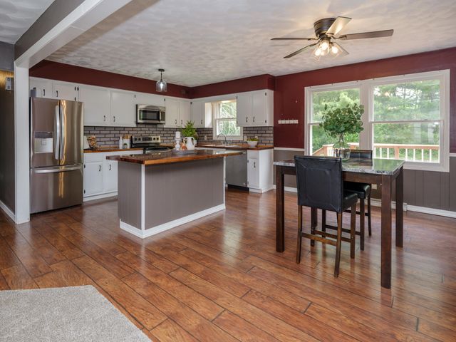 5088 Driftwood Avenue, Kalamazoo, MI 49009