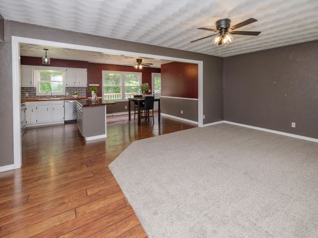 5088 Driftwood Avenue, Kalamazoo, MI 49009