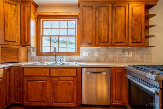 185 Barrington Village Drive, Beavercreek Twp, OH 45385