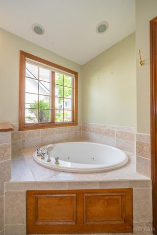 185 Barrington Village Drive, Beavercreek Twp, OH 45385